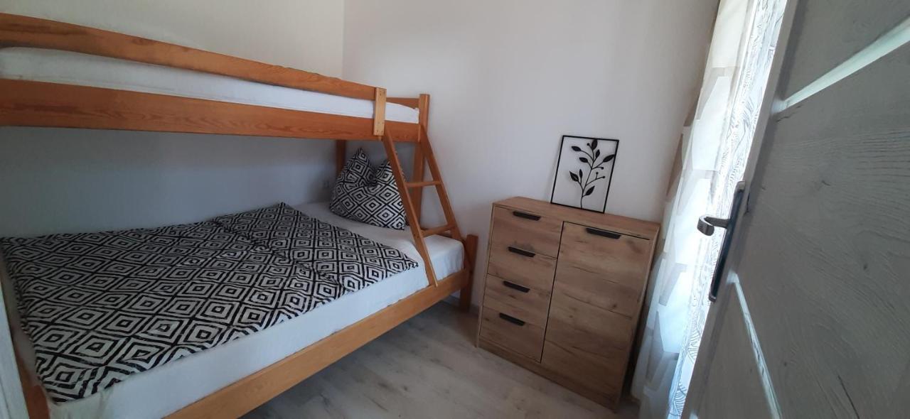 Zacisze Apartamenty,pokoje Privatunterkunft Vitte
